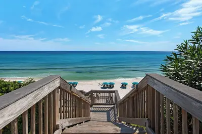 Image de Beachfront Townhome in Seacrest + Free Tickets: Bikes, Dolphin Cruise & More!