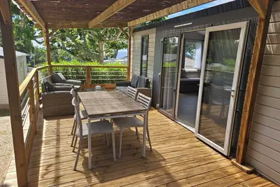 Image de Bungalow neuf au Domaine l'Ile d'Or, Camping 4*