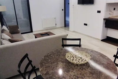 Appartement cosy avec accès piscine
