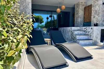 Image de One Bedroom Seaside Apartment with Private Pool