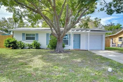 Image de Charming 2-bedroom bungalow in enjoyable Belleair Bluffs