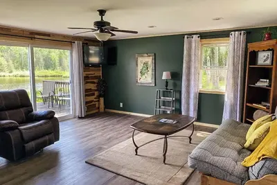 Image de Fully Furnished, Two-bedroom Waterfront Townhouse at Mt. Chase Lodge