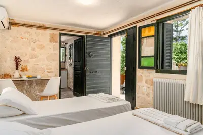 Image de Double Studio N. 4 - Orama Stone Apartments