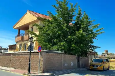 Image de Spacious 3-bedroom villa with heated pool in charming Cúllar Vega, Granada