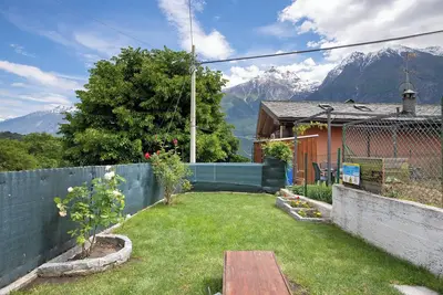 Image de Studio 'Nel Cuore Della Via Francigena' avec vue montagne et jardin privé