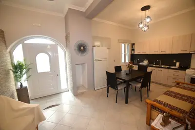 Image de Appartement 'Nicol' avec vue sur la montagne, terrasse et climatisation