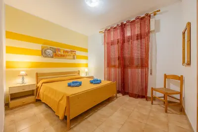 Image de Appartement 'Résidence Le Magnolie 1 - Piano T' avec vue sur la mer, Wi-Fi et climatisation