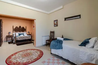 Image de Appartement \"inférieur\" avec vue sur les montagnes, jardin partagé et Wi-Fi