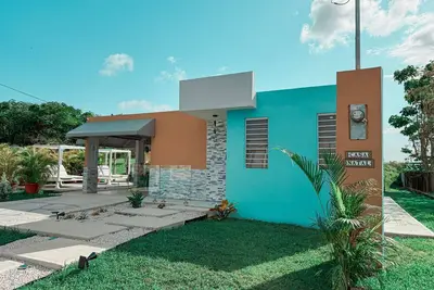 Image de Casa Natal 3-bedroom house in welcoming Cabo Rojo with WiFi, Ac, and pool!