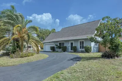 Image de Long stay 5-bedroom house in charming Pompano Beach with pool, Heated Pool