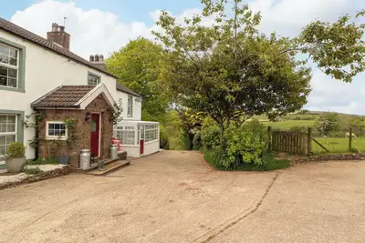 Image de Kirkland Howe Cottage, pet friendly, with hot tub in Arlecdon