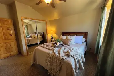 Image de New Serene Escape | Central to Bryce and Zion
