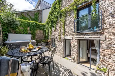 Image de The Old Chapel - a house that sleeps 8 guests in 4 bedrooms