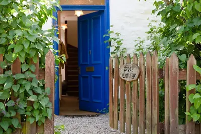 Sleeps 8 in 2 double beds, 1 twin and 1 single bedroom with extra single bed available