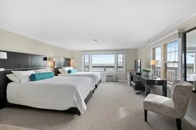 Image de 2 Double Bed Oceanview Stay + Shared Deck