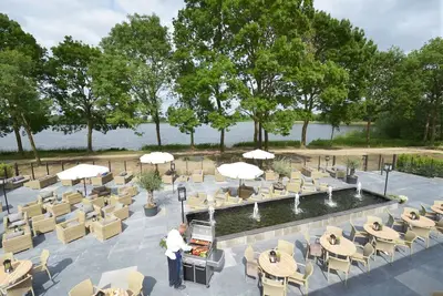 Image de Comfort Meets Convenience Near Bossche Broek Nature Reserve! Onsite Dining