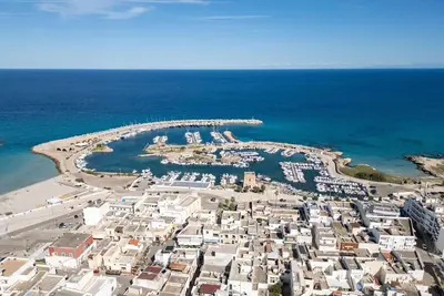 Image de Joli appartement avec climatisation, Wifi, Tv, patio et parking, près de Otrante