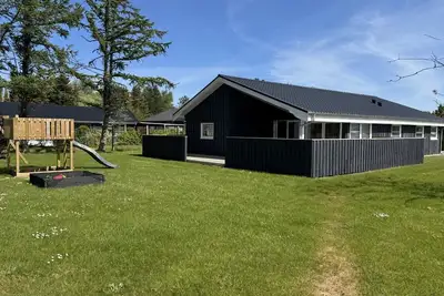 \"Ebertine\" - 740m to the inlet by Interhome