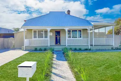 Image de Cosy 1935 Broadway Cottage Airport/ Cbd/ Train/ Cafes/ Wineries Nearby