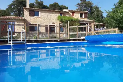 Image de Maison caractère Luberon, nature, piscine