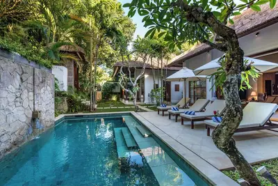 Image de Near Jimbaran beach 4-bedroom villa