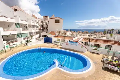 Image de Heated pool, two terraces 1 bedroom apartment in Los Cristianos