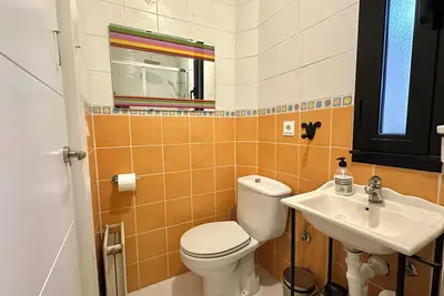 Image de Room with private bathroom in a private house, independent entrance