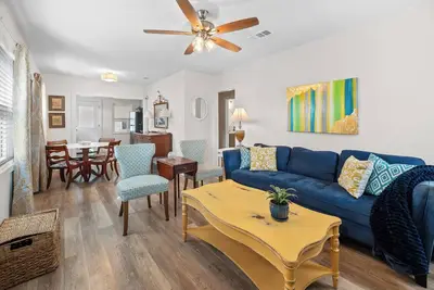 Image de Charming 2-bedroom Retreat near Lsu