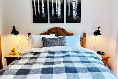 Image de Cheerful, mountain chalet w/sauna & new hot tub - dog friendly!