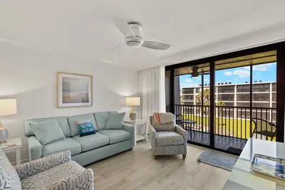Image de Beautiful Sundial Condo steps to beach and great value!