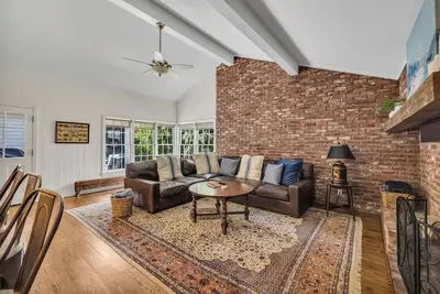 Brookside Bliss-2 Kings & 2 Living Rooms-Spacious