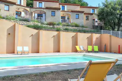 Image de Appartement 4 personnes dans résidence avec piscine et terrasse privé.