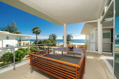 Image de Karon Beachfront Apartment 724