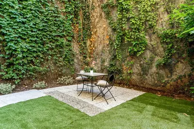 Image de Sofia House Garden and Private Garage