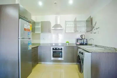Image de Spacious Fully Serviced 3-bedroom Apartment at Gallery