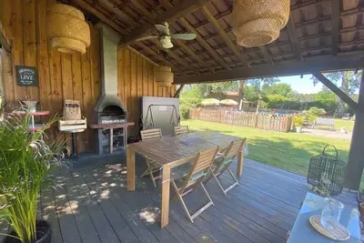 Image de Maison en lisière de forêt avec piscine privée – calme et nature
