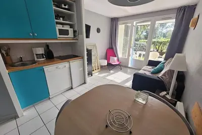 Image de Appartement élégant proche plage avec piscine & jardin