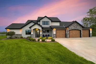 Image de Luxurious River House with 5bdr 3bth 3000+sqft