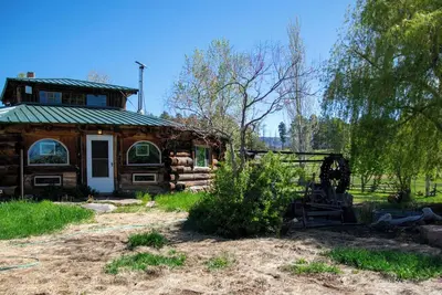 Image de Magical 3-bedroom cabin in tranquil Mancos with WiFi