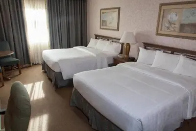 Image de Quick Access to Fresno Airport – Comfortable Stay with Shuttle & Parking