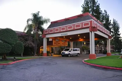 Image de Perfect Airport Stop – 4 Relaxing Units w/ Shuttle, Onsite Dining