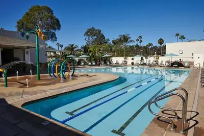 Image de All-In-One Luxury Escape w/ Golf Access, Spa Days & Resort-Style Pool l 2 Rooms