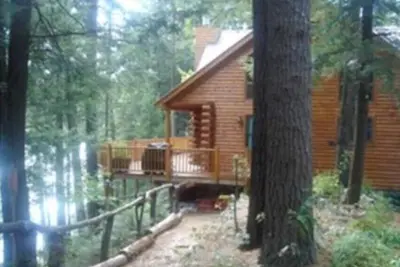 Image de Lakefront 5-bedroom+loft cabin w/ WiFi, Ac near Chestertown in Adirondack Park.