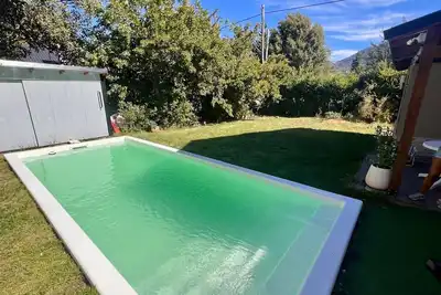 Image de House with heated pool/pool table and ping pong table