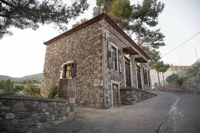 Image de Galinos-traditional house B