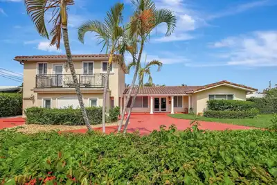 Image de Beach Duplex 3br Manor with Heated Pool