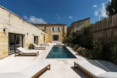 Image de La Girondine - Piscine, billard, vigne et estuaire
