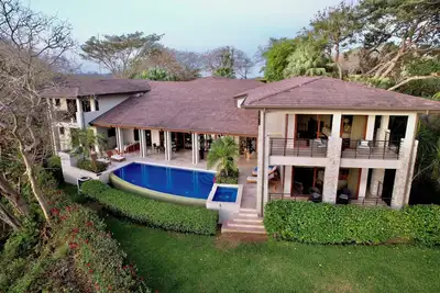 Image de Casa Puma. Your Dream Costa Rica Vacation Starts Here. 5-Bedroom Home.