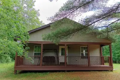 Image de Charming 3-bedroom cottage in Oxford with WiFi and Ac close to Wisconson Dells
