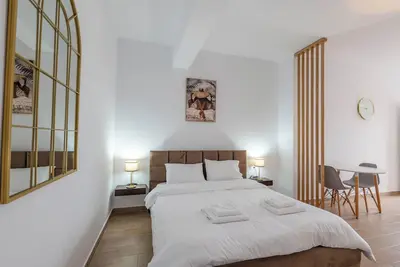 Image de Philoxenia Apartments Saranda - Studio Apartment with King bed